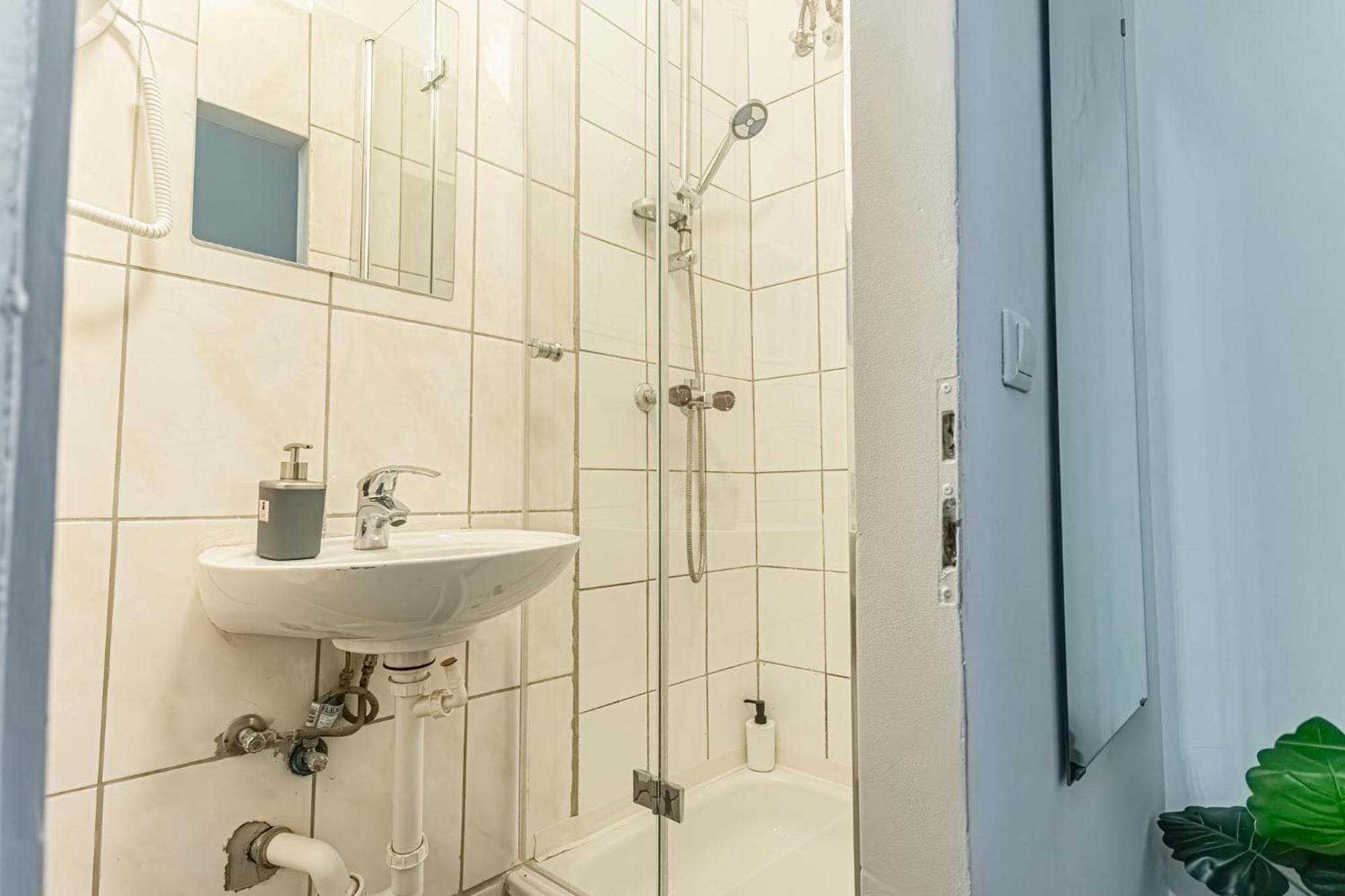 Comfortable 1 Bedroom In Prime Location