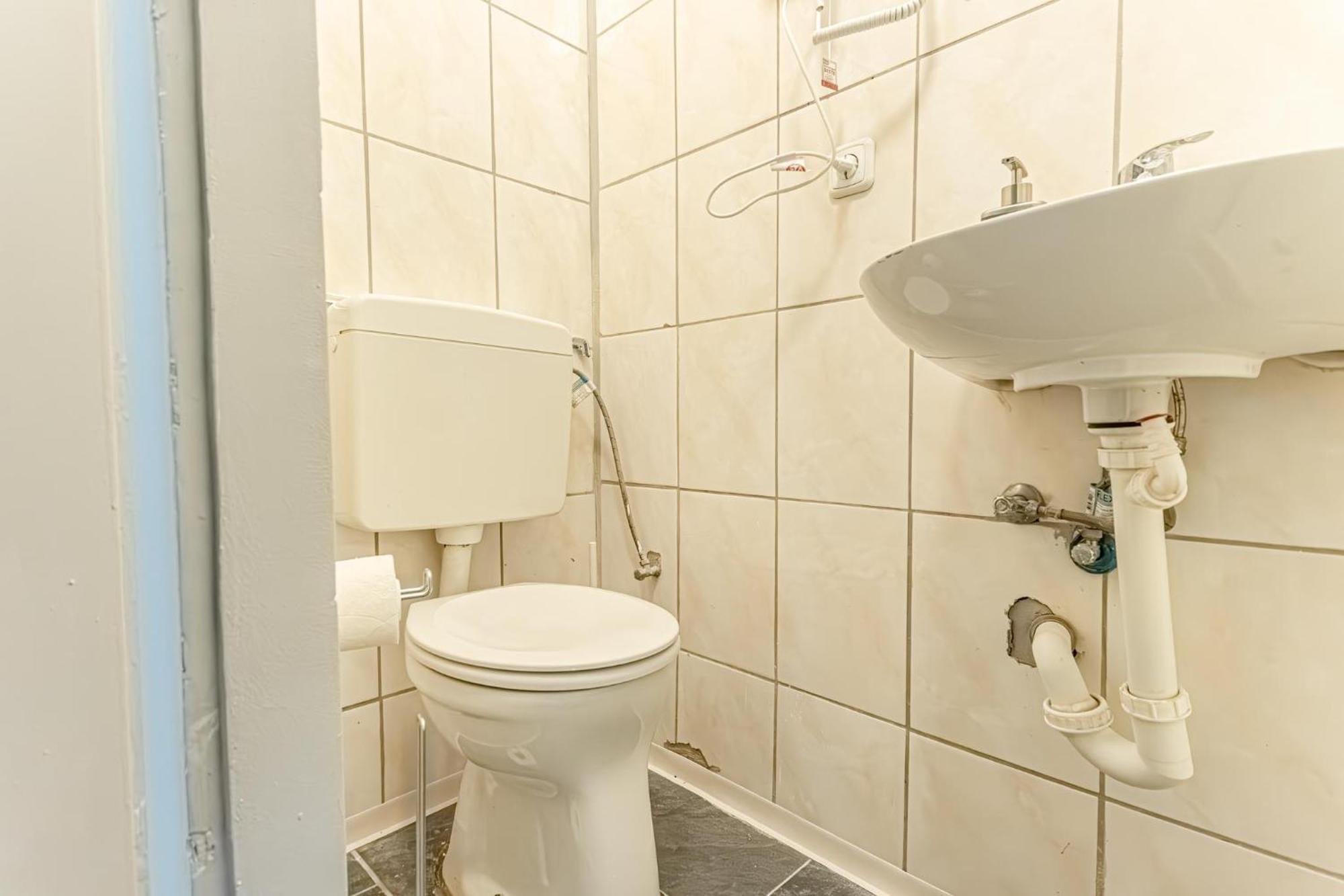 Apartment Comfortable 1 Bedroom In Prime Location *